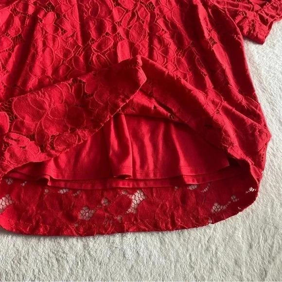 Floral Lace Embroidered Blouse​ - Picture 3 of 6